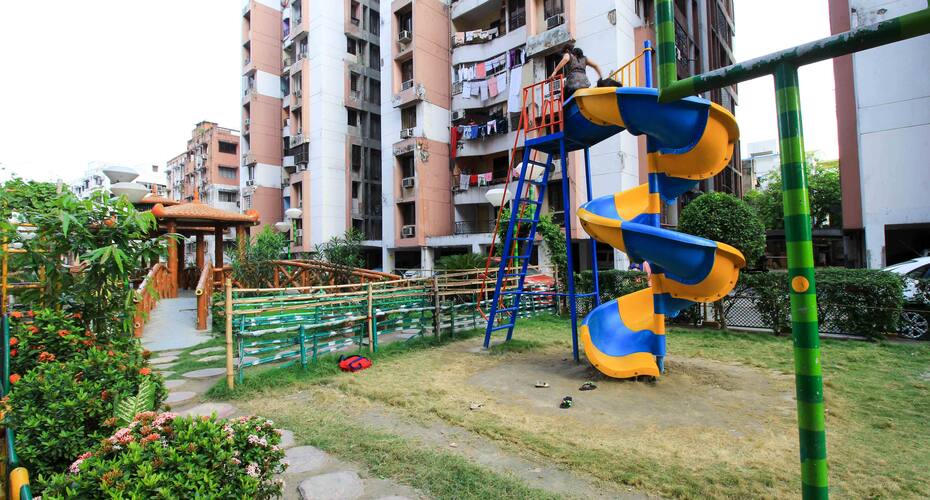 Mirchi Bite Service Apartment (B-5-403), Kolkata 2